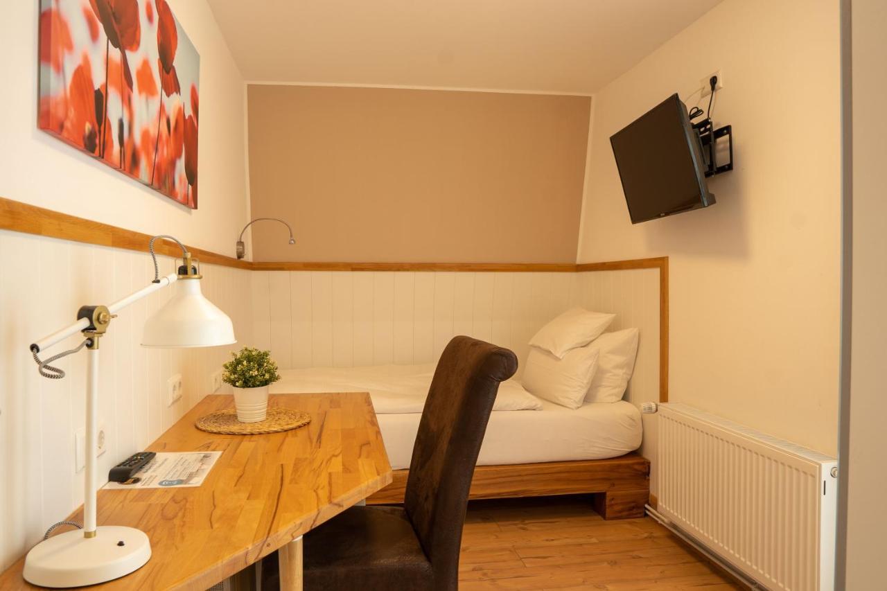 Hotel Post Mit Klimaanlage Neckarsulm Exterior foto